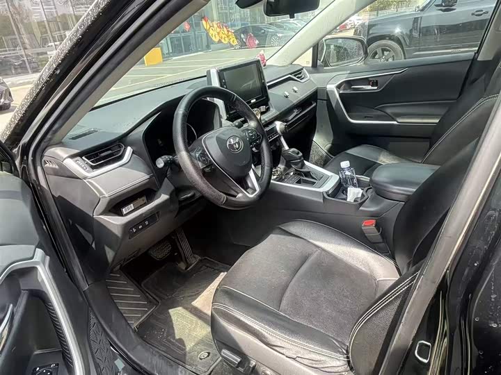 Toyota Rav-4