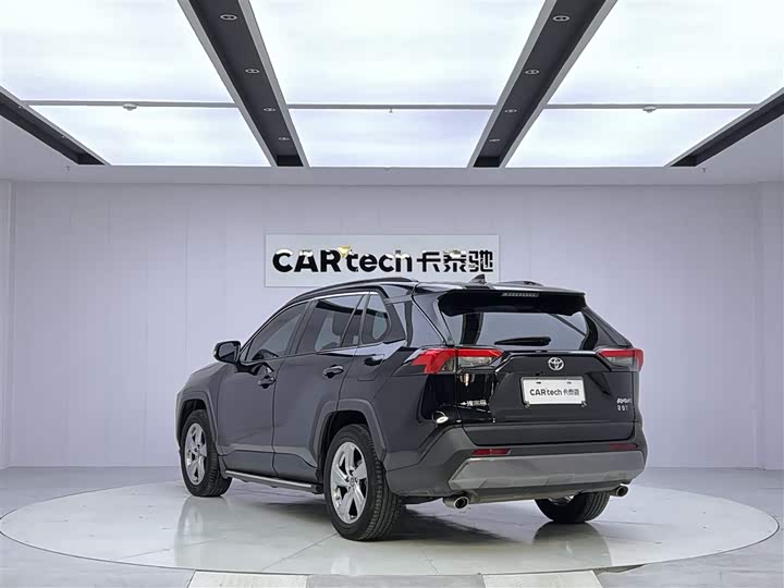 Toyota Rav-4